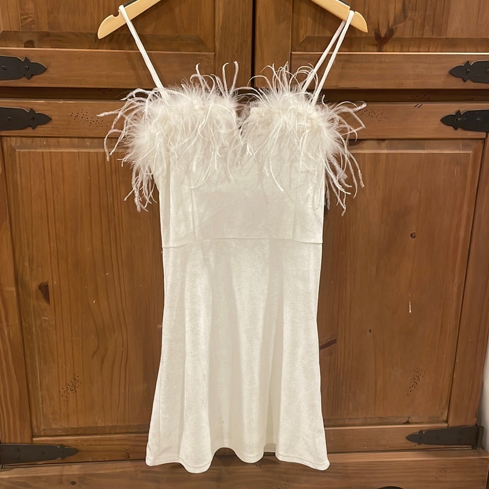 NWT Velvet White Dress with Feathers Size Small